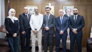 التميمي يبحث مع بلدية طمون أولويات استكمال أعمال التسوية ومعالجة المعيقات القائمة