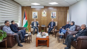 رئيس سلطة الأراضي يبحث مع الاتحاد العام للغرف التجارية الصناعية سبل التعاون في الاستثمار وتنظيم استخدامات الأراضي